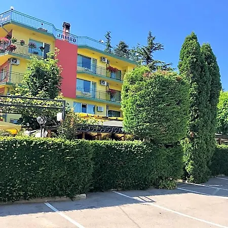 Jambo Хотел Варна